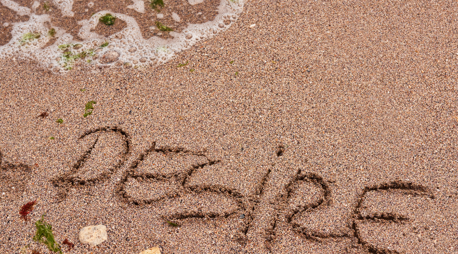 building compelling characters in romance novels, romance writing, romance characters, erotic romance novels, romance novels